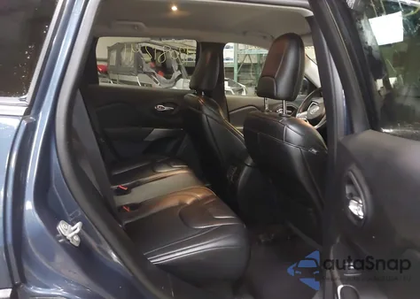 2019 Jeep Cherokee Latitude Plus 4X4 from USA, damaged, VIN 1C4PJMLB4KD462220